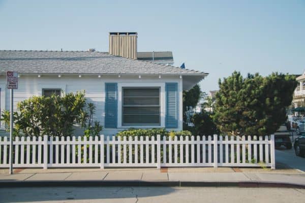 Fence contractor